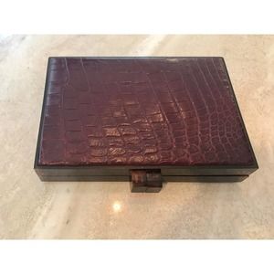 Vintage Merlot colored make-up/jewelry case